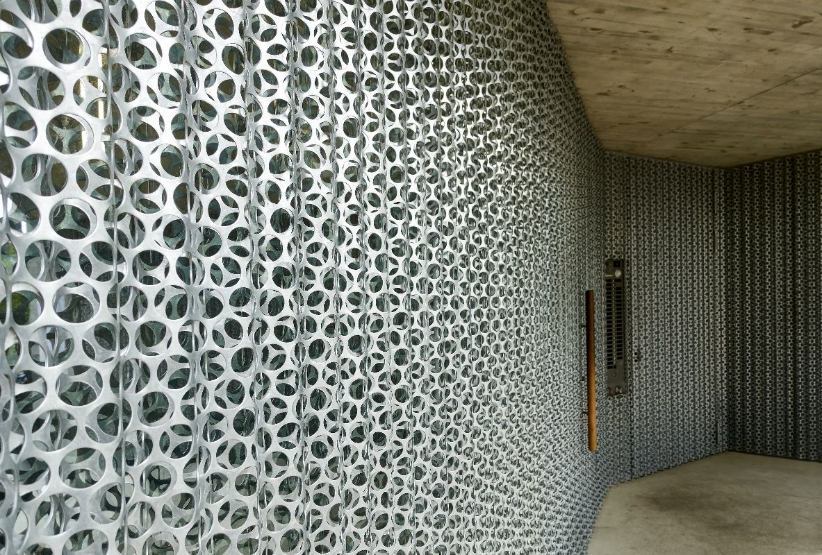 Campus der Künste: Studierenden-Wohnungen "Helsiniki Dreispitz" (Herzog & DeMeuron, 2014)